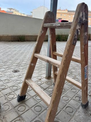 ESCALERA DE MADERA PLEGABLE PLABELL