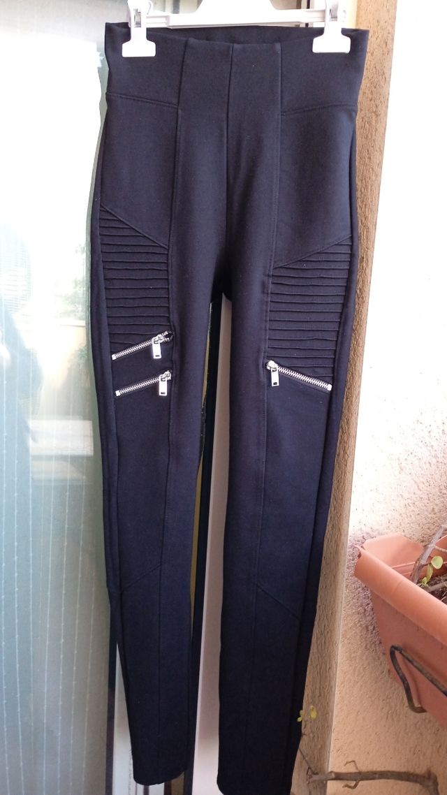Pantalón Stradivarius 
