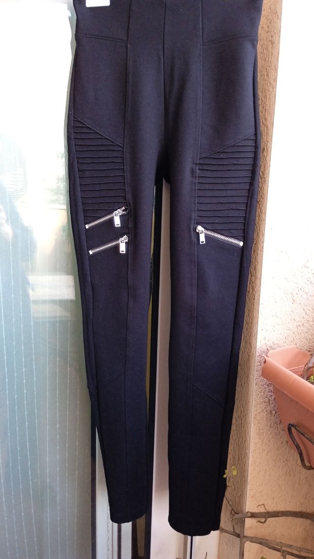 Pantalón Stradivarius 