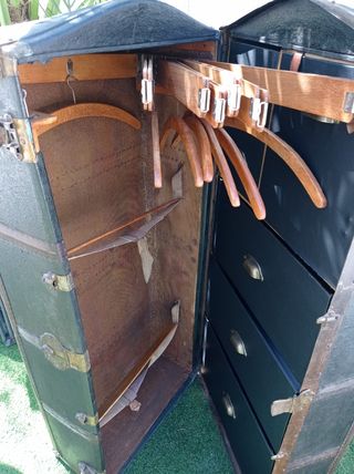 BAUL ARMARIO  DE VIAJE ANTIGUO