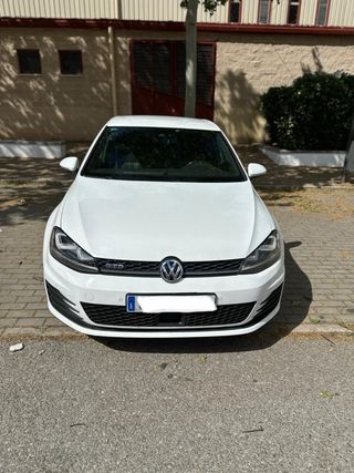 Volkswagen Golf 2014