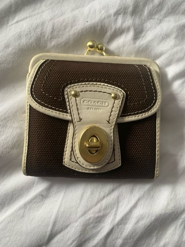 Monedero Coach