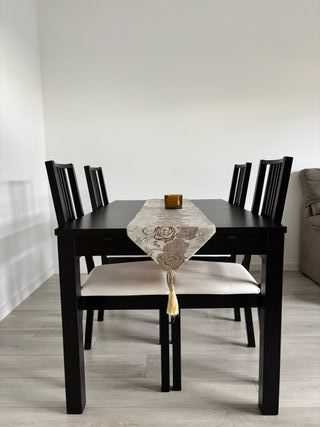 Conjunto de mesa y sillas de comedor negro/marrón