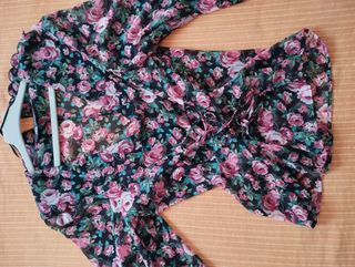 Camisa vaporosa semitransparente