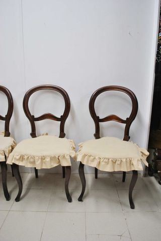 Antiguo juego de 4 sillas isabelinas