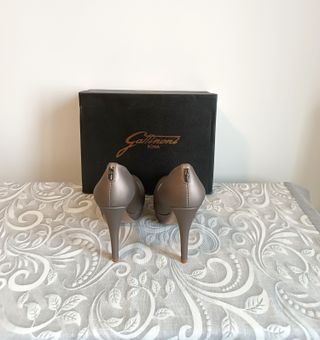 Decollette donna Gattinoni tg.38 in vera pelle