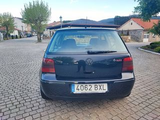Volkswagen Golf 2003