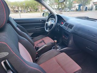 Volkswagen Golf 2003