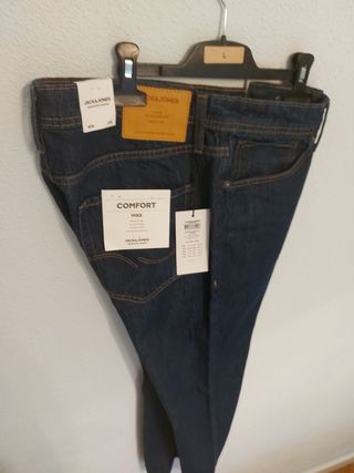 Pantalones jack and Jones W34 L32.