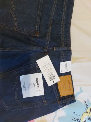 Pantalones jack and Jones W34 L32.