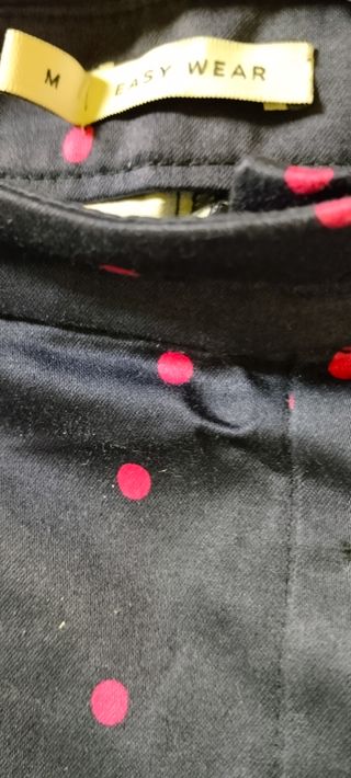 Falda corta con lunares. M. Sin estrenar