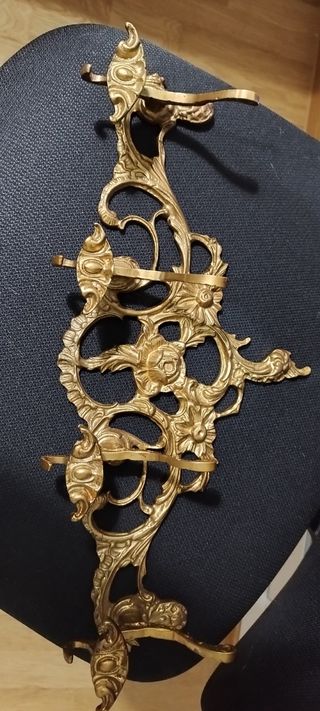 Perchero de pared de bronce