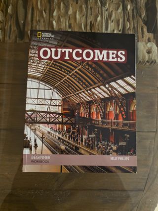 Outcomes Beginner with Class DVD (Outcomes, Second Edition)