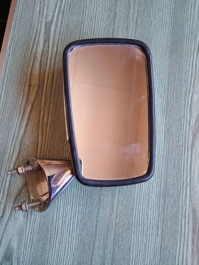 Espejo izquierdo cromado Ford  Fiesta y anagramas