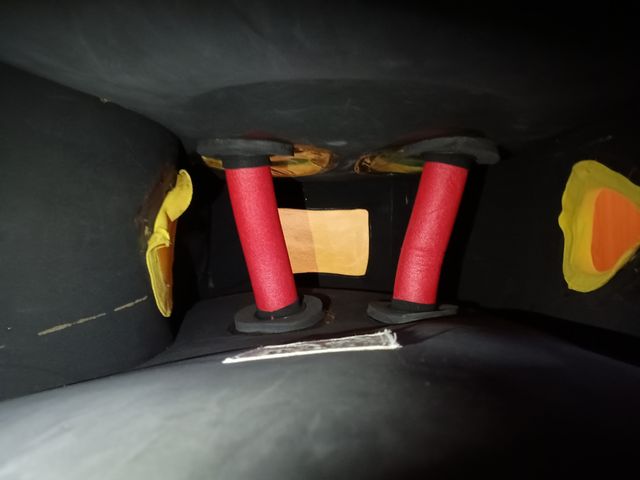 Disfraz espuma estropajo 110*70 cm zapatos guantes