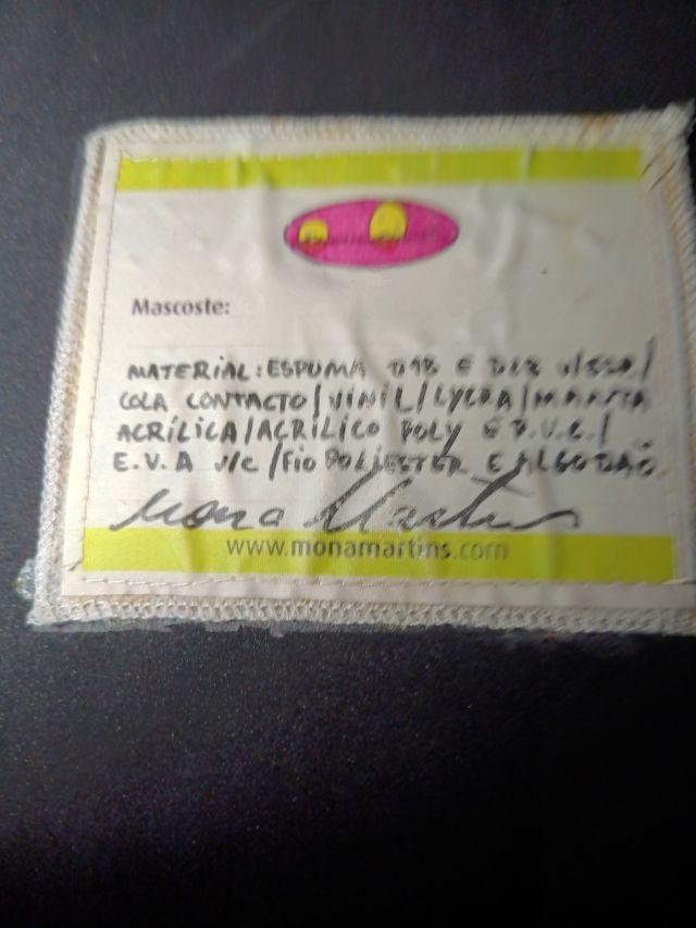 Disfraz espuma estropajo 110*70 cm zapatos guantes