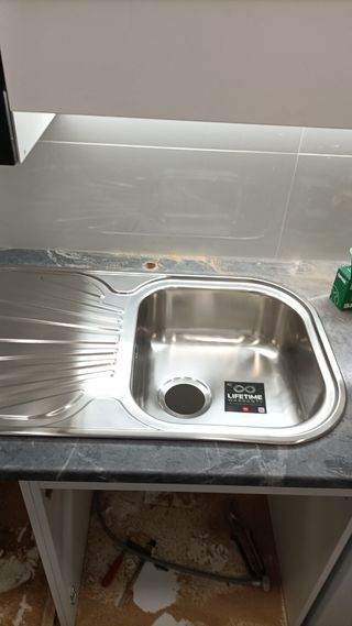 Instalaciones electricas y agua.