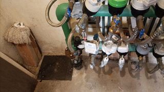 Instalaciones electricas y agua.