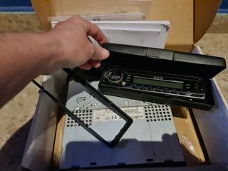 Radio cd extraible marca Vieta Muy buena calidad