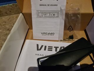 Radio cd extraible marca Vieta Muy buena calidad
