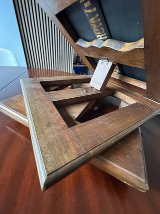 Atril Ipad tablet y libro