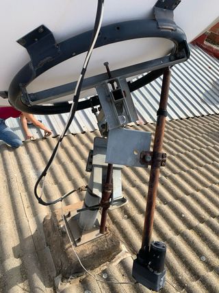 Antena parabolica grande