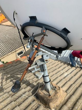 Antena parabolica grande