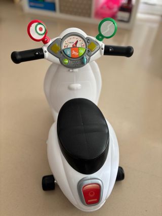 Moto vespa correpasillos