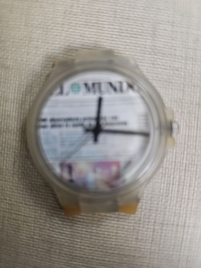 Reloj promocional periódico El Mundo