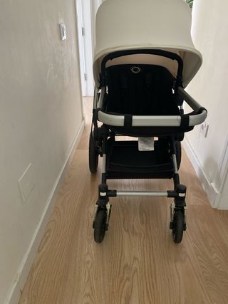 Se vende Bugaboo Camaleón 3 Plus con capota marfil