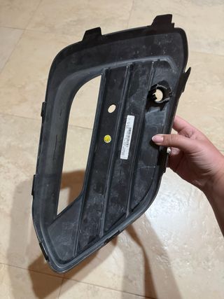 Rejilla de antiniebla seat ateca 2021