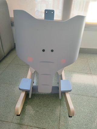 Elefante balancín de madera Janod