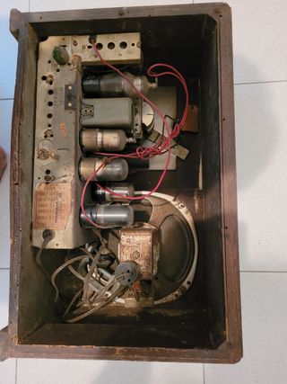 Radio antigua de lamparas