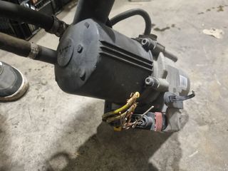 Bomba de dirección citroen c4 1.6hdi 2005