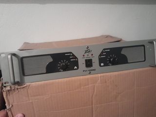 Amplificador PEAVEY PVI 2,000