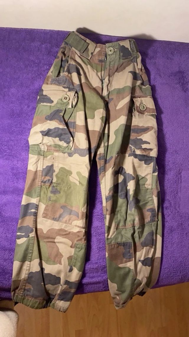 Pantalon militar