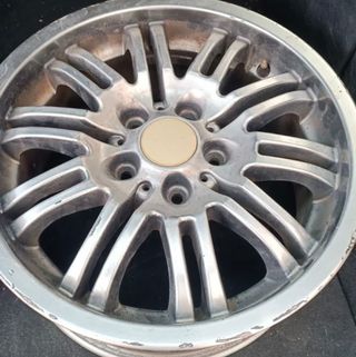 Llanta estilo 67 BMW 17’’