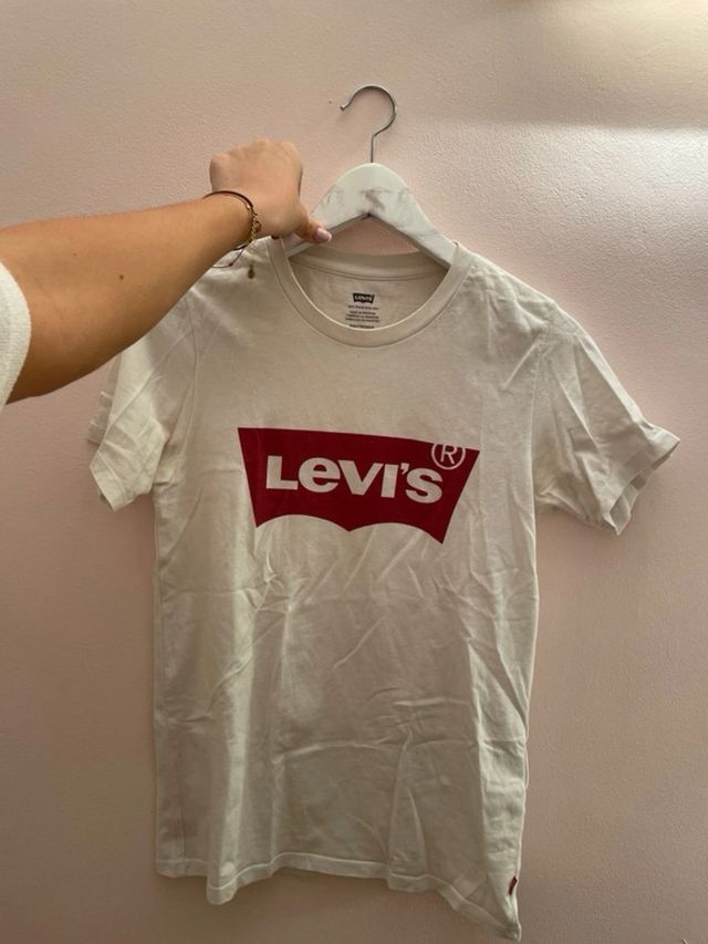 Camiseta levis