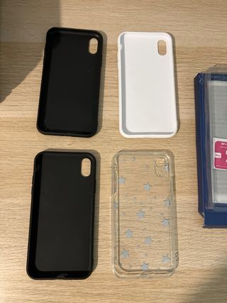 Pack de 4 fundas y un protector antiespías para el iPhone XR