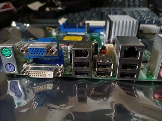 Placa base Intel microATX LGA775