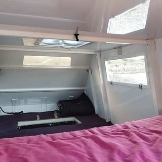 Techo elevado furgo camper BATCAMPERS. Techo eleva