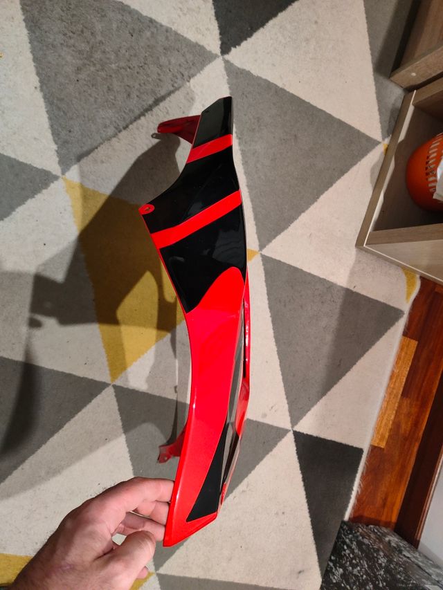 Carenado derecho Honda CBR fireblade