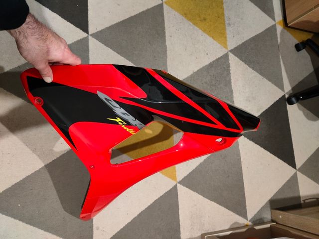 Carenado derecho Honda CBR fireblade
