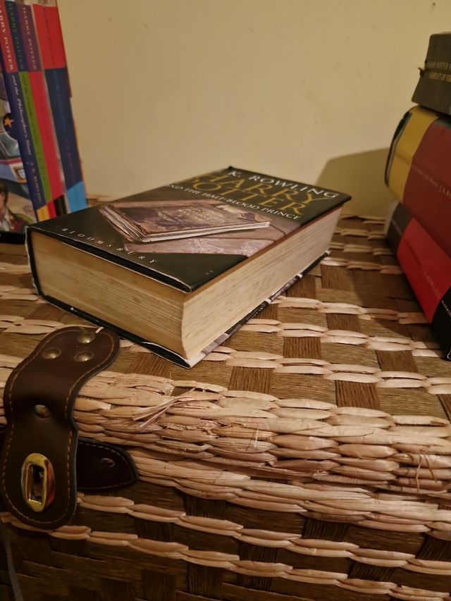 Harry Potter half blood prnce 1st edition hardcove