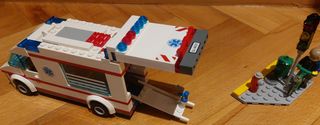 ULTIMO!!!LEGO AMBULANCIA 4431