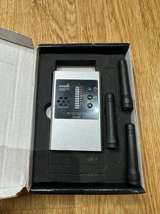 Escáner de Señal RF Detector de Cámara 3002700MHz Escaneo Automático Multifuncional con IA para áreas Residenciales