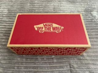 Vans upland talla 41 
Color blanco y g