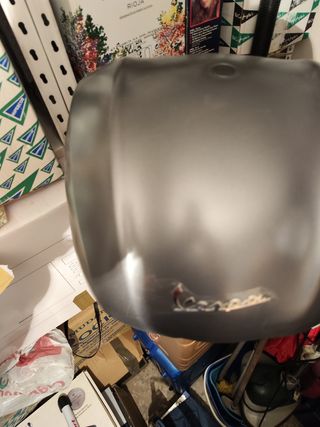 Baul de vespa Sprint 125. Gris mate