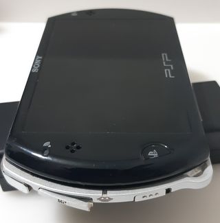 PSP GO N1004 NEGRA 14GB