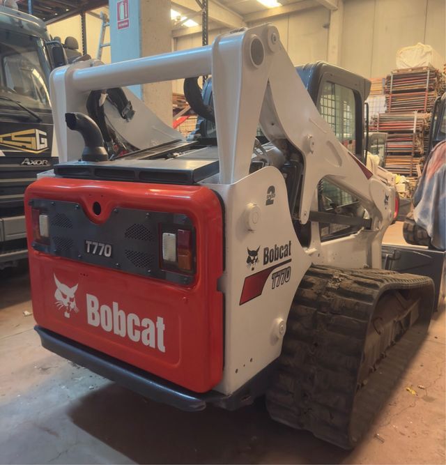Mini cargadora Bobcat T770 turbo High flow